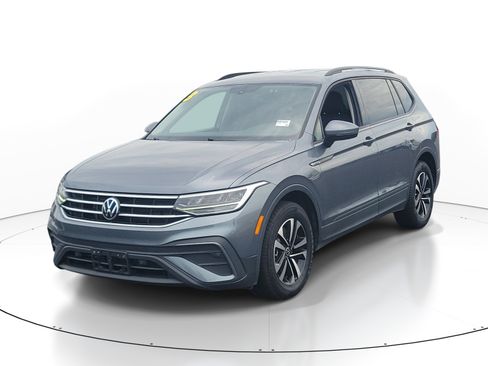 Used 2023 Volkswagen Tiguan S FWD image 3