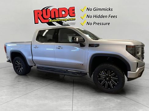 Used 2022 GMC Sierra 1500 AT4 w/ AT4 Premium Package AWD/4WD image 1