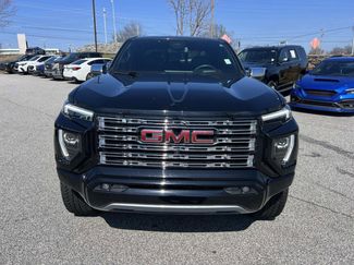 Used 2024 GMC Canyon Denali video 2