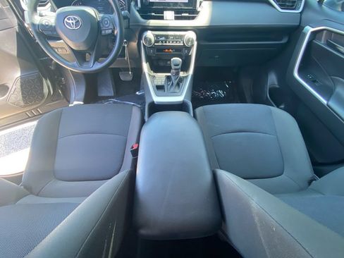 Used 2023 Toyota RAV4 LE AWD/4WD image 11