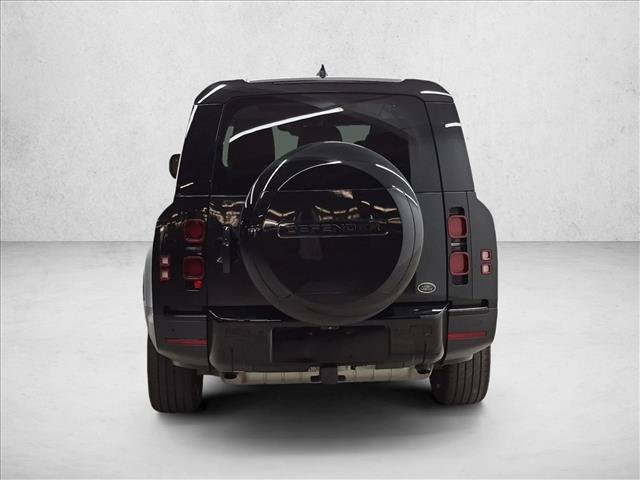 Used 2023 Land Rover Defender 130 SE AWD/4WD image 7