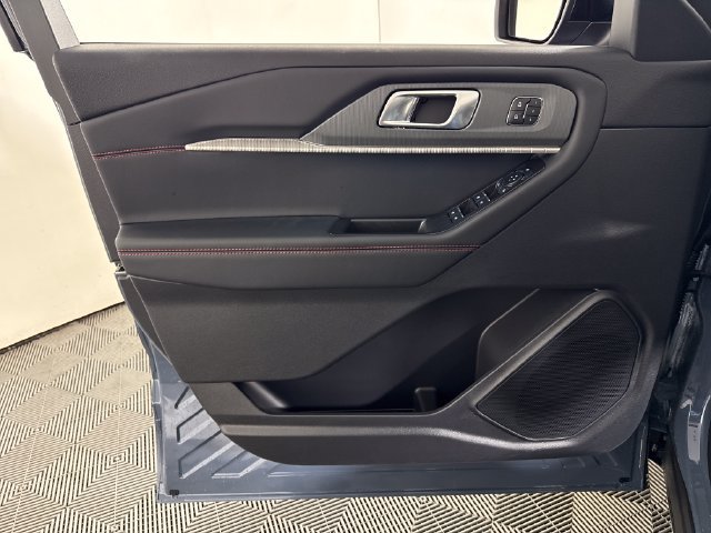 New 2026 Ford Explorer ST-Line w/ ST-Line Street Pack AWD/4WD image 27