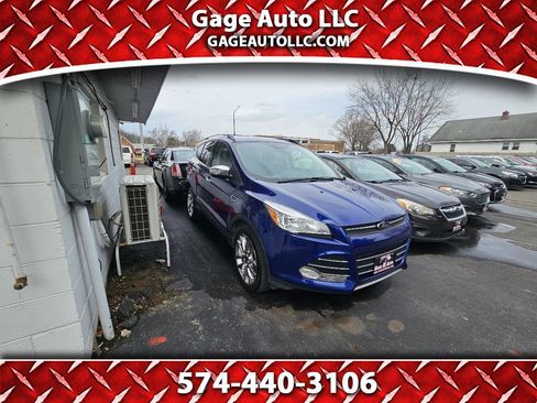 Used 2016 Ford Escape SE w/ SE Chrome Package image 1