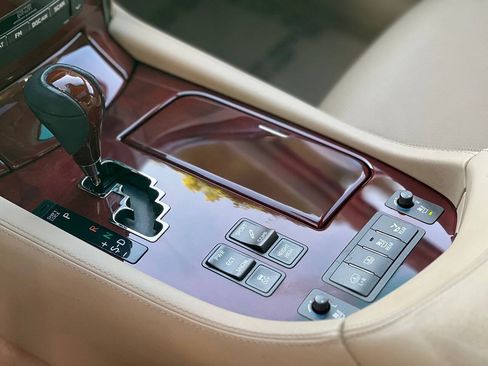 Used 2007 Lexus LS 460 L RWD image 83