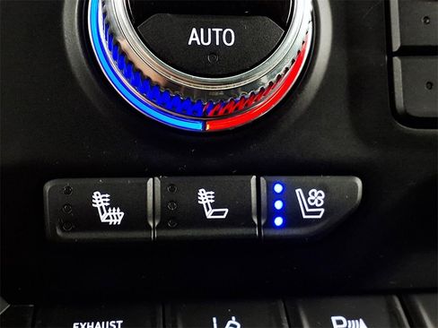 Used 2022 GMC Sierra 2500 Denali image 13