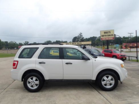 Used 2011 Ford Escape XLS w/ 102A Rapid Spec Order Code FWD image 5