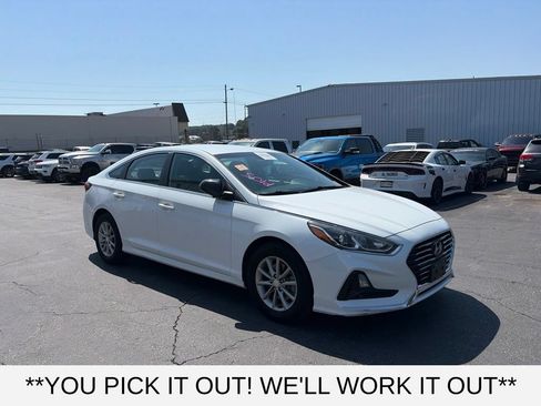Used 2018 Hyundai Sonata SE FWD image 1