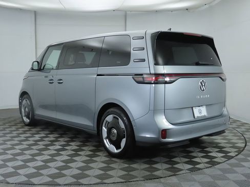 New 2025 Volkswagen ID. Buzz Pro S image 7