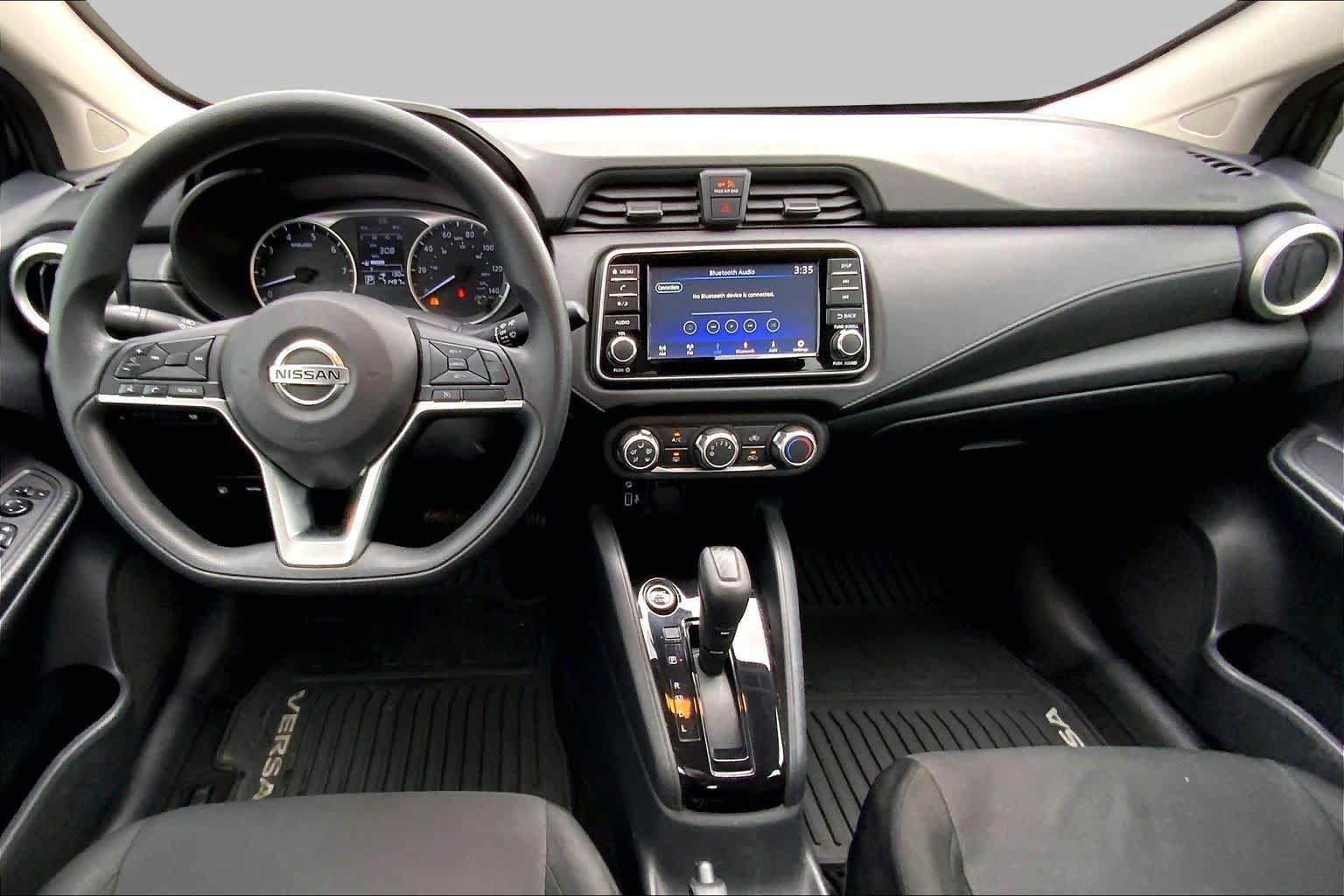 Used 2021 Nissan Versa S FWD image 6