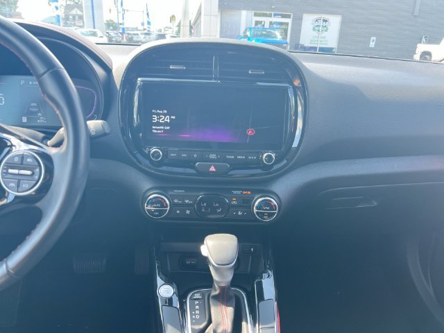 Used 2023 Kia Soul GT-Line FWD image 21