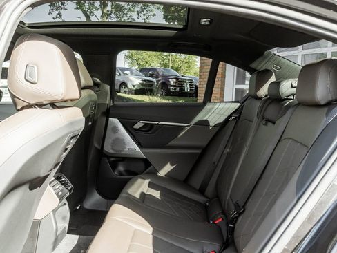 Used 2026 BMW 530i xDrive AWD/4WD image 26
