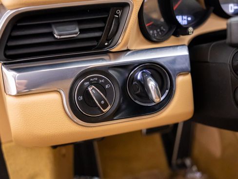 Used 2016 Porsche 911 Carrera S RWD image 17