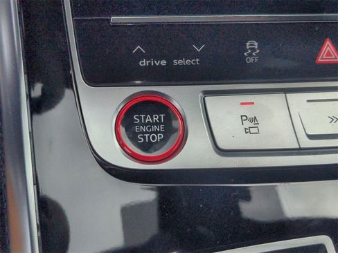 Used 2023 Audi SQ8 Prestige w/ Prestige Package image 17