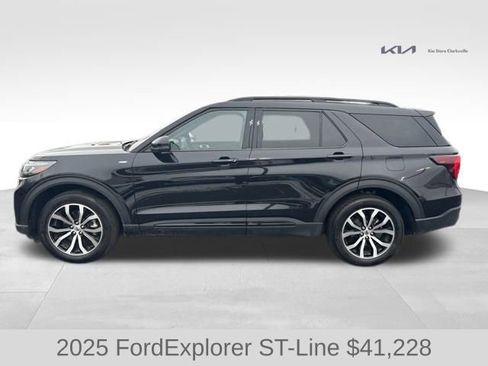 Used 2025 Ford Explorer ST-Line image 5