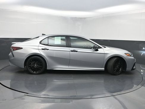 Used 2022 Toyota Camry SE FWD image 42