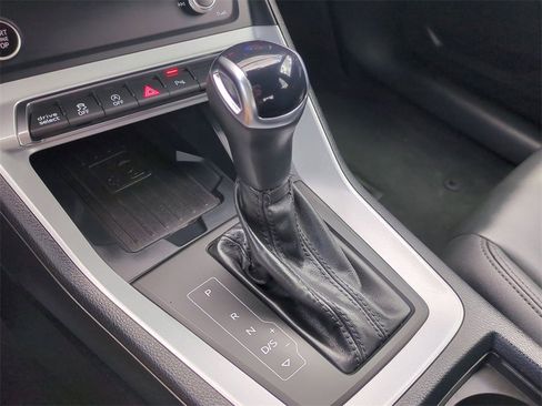 Used 2024 Audi Q3 2.0T Premium image 15