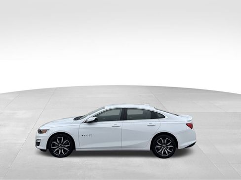 Certified 2024 Chevrolet Malibu RS w/ LPO, Floor Liner Package image 6