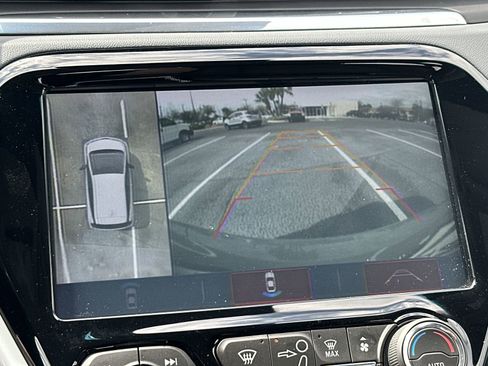 Used 2019 Chevrolet Bolt Premier w/ Infotainment Package image 27