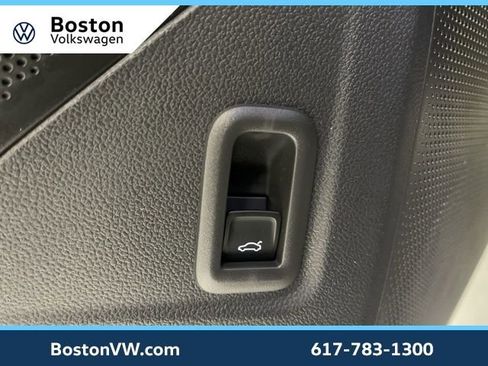 New 2026 Volkswagen Tiguan SE R-Line AWD/4WD image 30