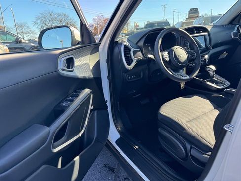 New 2025 Kia Soul LX image 10