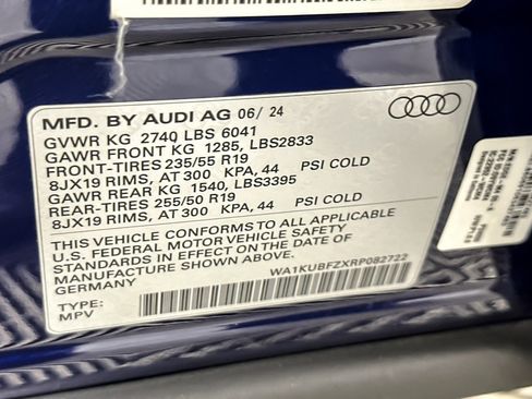 Used 2024 Audi Q4 e-tron Premium image 26