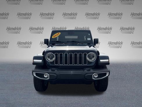Used 2025 Jeep Wrangler Unlimited Sahara w/ Dual Top Group AWD/4WD image 3