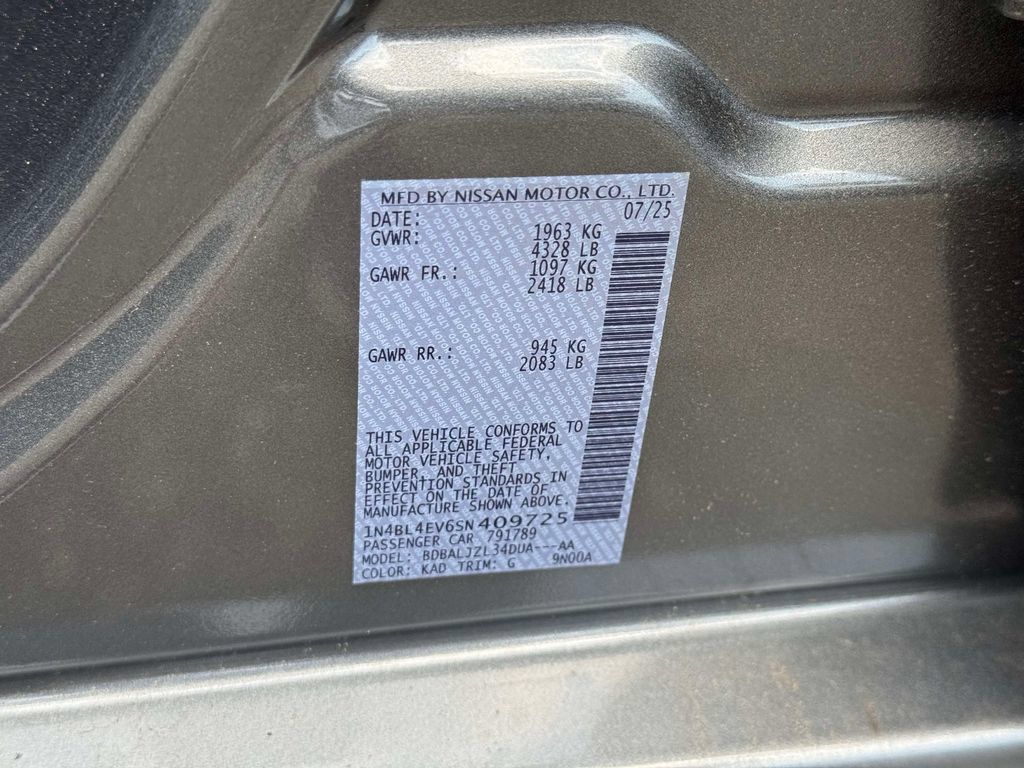 Certified 2025 Nissan Altima 2.5 SL FWD image 18