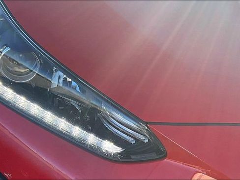 Used 2019 Hyundai Veloster 2.0 Premium image 29