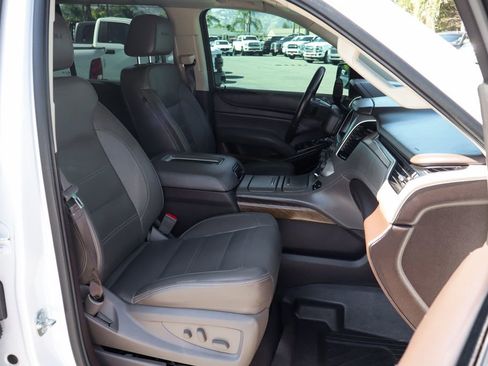 Used 2019 GMC Yukon XL Denali w/ Open Road Package AWD/4WD image 56