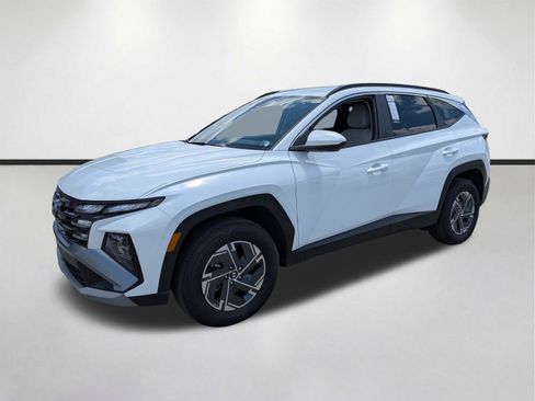 Used 2025 Hyundai Tucson Blue AWD/4WD image 8