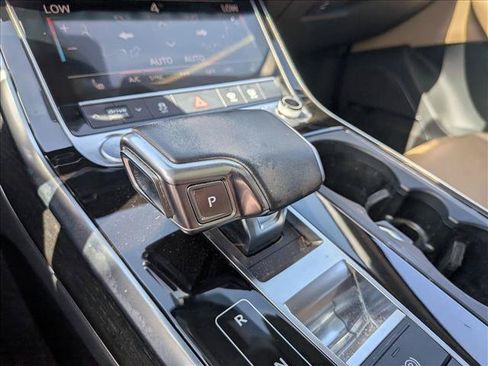 Used 2020 Audi Q7 2.0T Premium Plus w/ Premium Plus Package AWD/4WD image 11