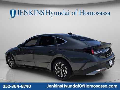 New 2026 Hyundai Sonata Blue FWD image 8