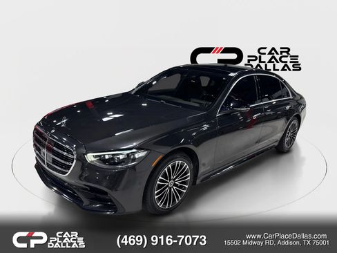Used 2022 Mercedes-Benz S 580 4MATIC Sedan w/ AMG Line Package image 4