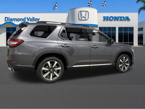 New 2025 Honda Pilot Elite image 2