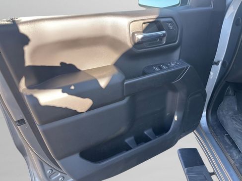 Used 2023 Chevrolet Silverado 1500 Custom AWD/4WD image 19