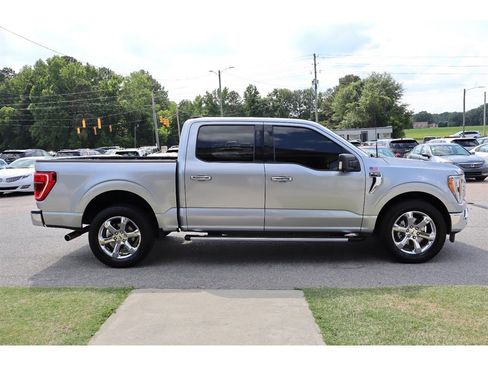 Used 2022 Ford F150 XLT w/ Equipment Group 302A High RWD image 6