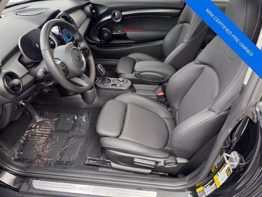 Used 2024 MINI Cooper SE FWD image 9
