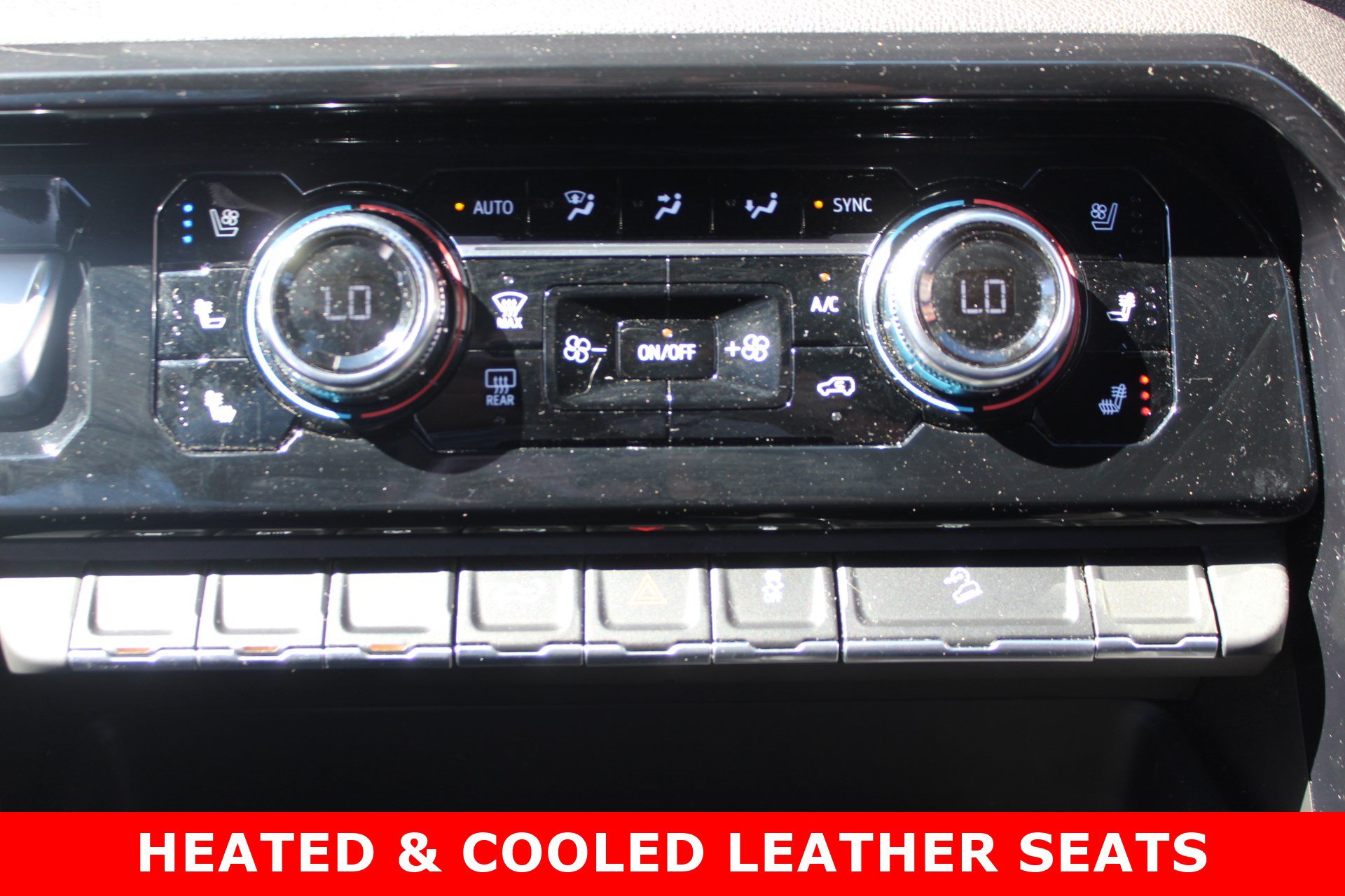 Used 2023 GMC Sierra 1500 AT4 w/ AT4 Premium Package AWD/4WD image 25