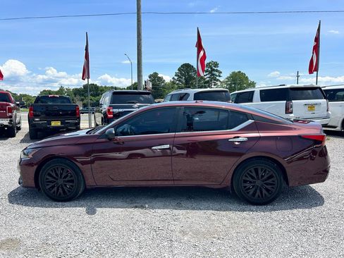 Used 2024 Nissan Altima 2.5 SV FWD image 20