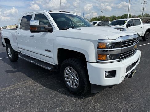 Used 2019 Chevrolet Silverado 3500 High Country w/ Duramax Plus Package AWD/4WD image 7