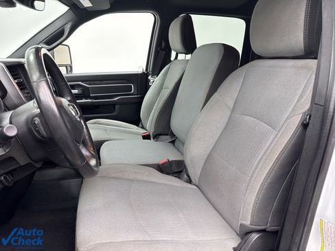 Used 2024 RAM 2500 Big Horn image 25