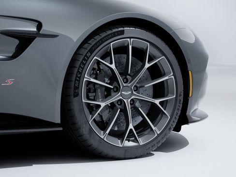 New 2026 Aston Martin V8 Vantage S image 5