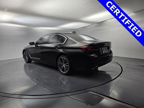 Certified 2022 BMW 530i w/ Convenience Package image 8