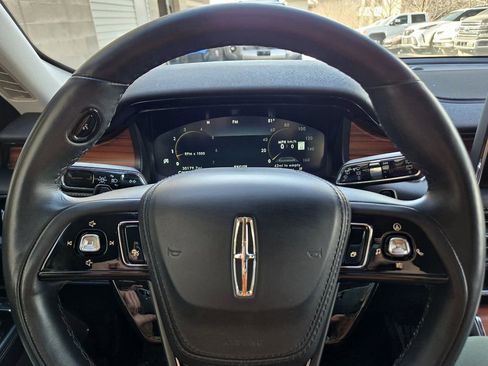 Used 2024 Lincoln Aviator Reserve image 24