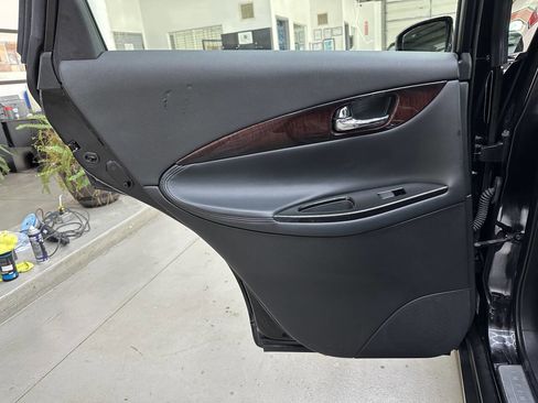 Used 2014 INFINITI QX50 Journey w/ Premium Package image 12