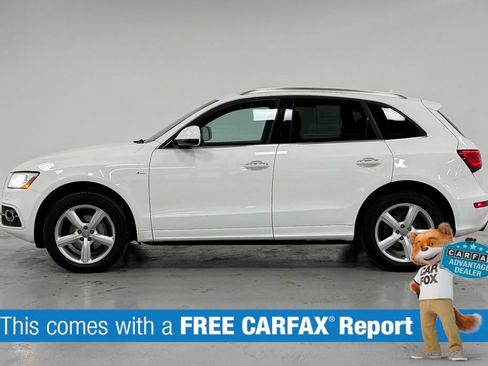 Used 2017 Audi Q5 2.0T Premium Plus w/ Technology Package image 2