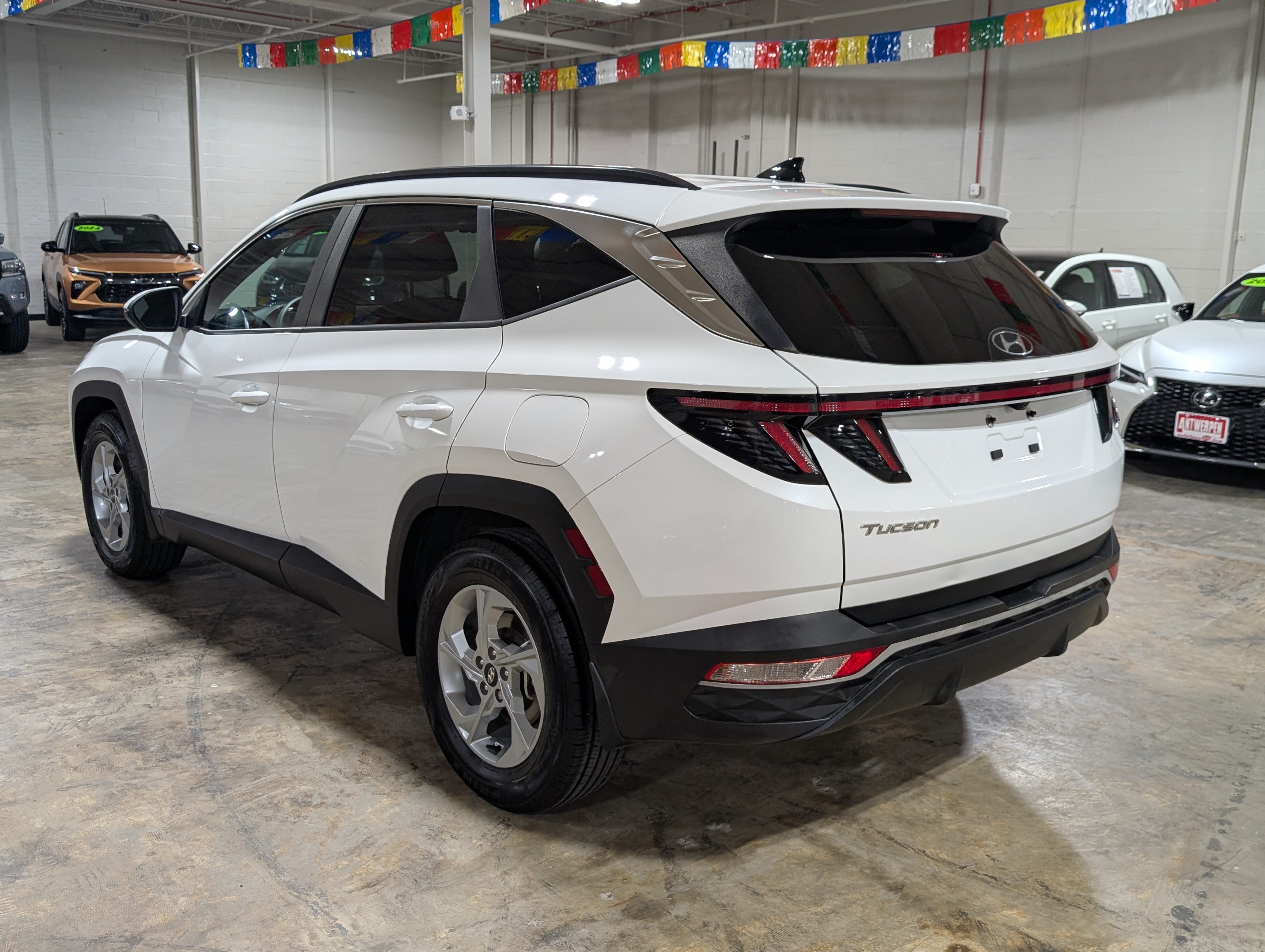 Used 2023 Hyundai Tucson SEL FWD image 5