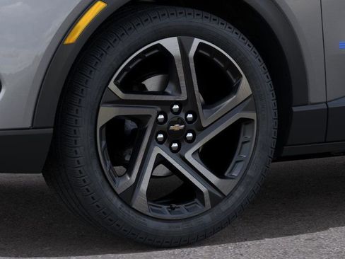 New 2026 Chevrolet Equinox EV LT w/ Convenience Package II image 9