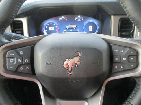 New 2025 Ford Bronco Outer Banks AWD/4WD image 16
