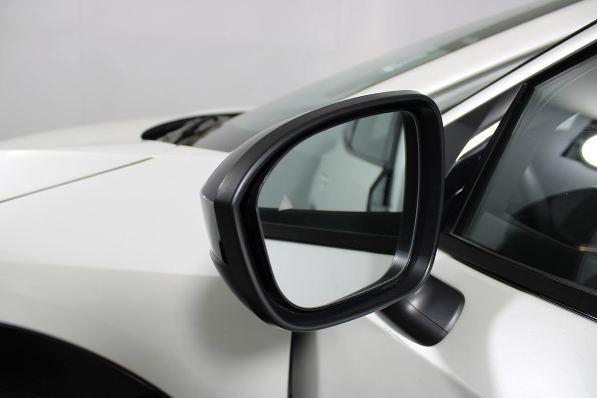 Used 2024 Nissan Ariya FWD image 31